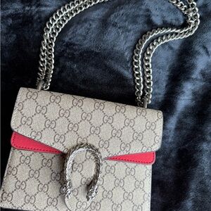 Gucci GG Supreme Dionysus Suede Red and Beige Shoulder Bag Crossbody Purse